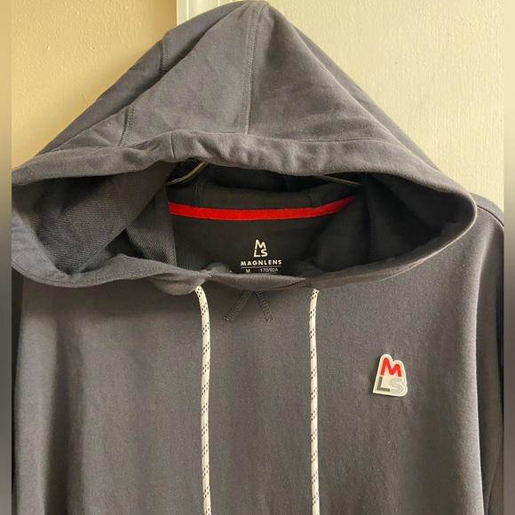 Magnlens sweatshirt hoodie dark grey with pockets women Medium NWT - Picture 4 of 9